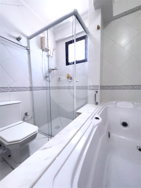 Apartamento 04 Dormitórios Próximo à Praia – Região Tortugas, Enseada, Guarujá/SP!