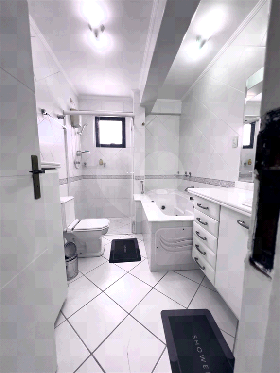 Apartamento 04 Dormitórios Próximo à Praia – Região Tortugas, Enseada, Guarujá/SP!