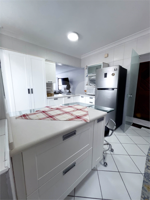 Apartamento 04 Dormitórios Próximo à Praia – Região Tortugas, Enseada, Guarujá/SP!