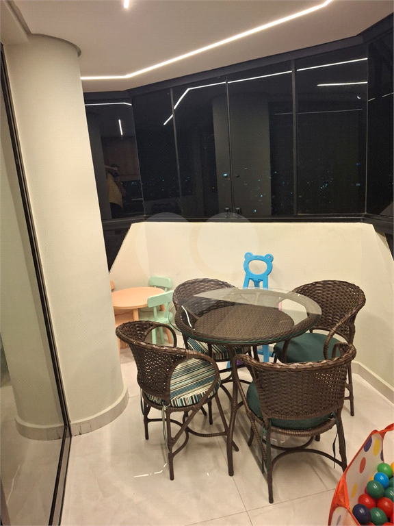 Excelente  apartamento a venda em Santana, alto padrão. Todo reformado, pronto para morar ! Acabamento moderno e bonito !