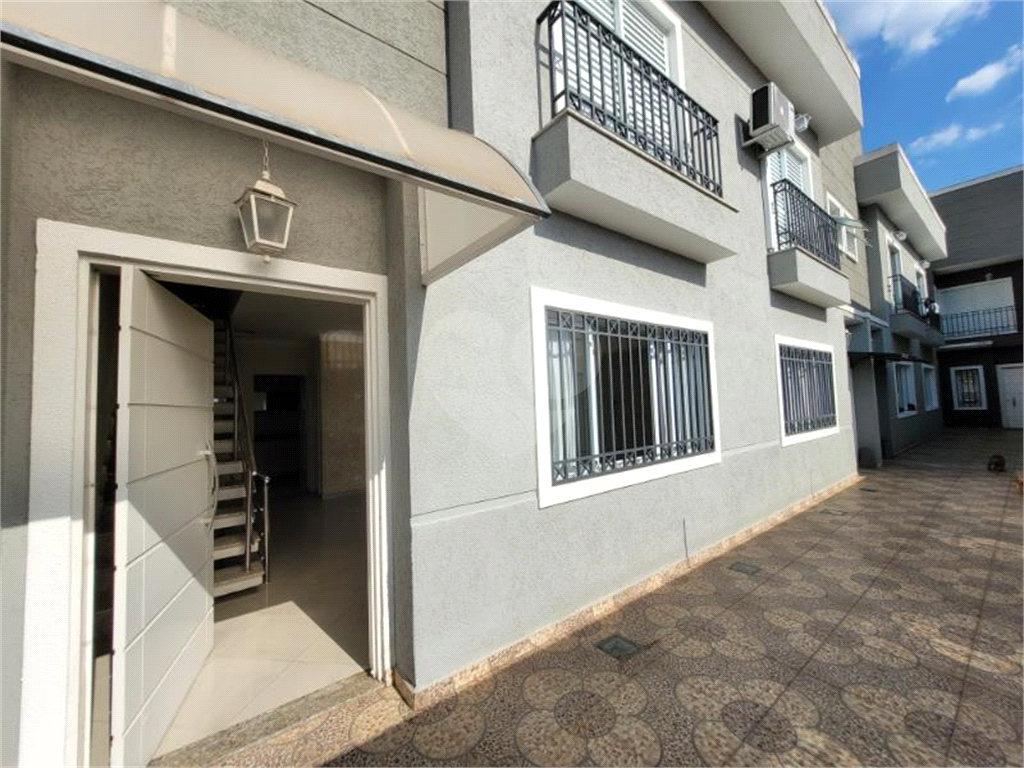 Sobrado à venda em condomínio fechado na Água Fria – 130 m² 