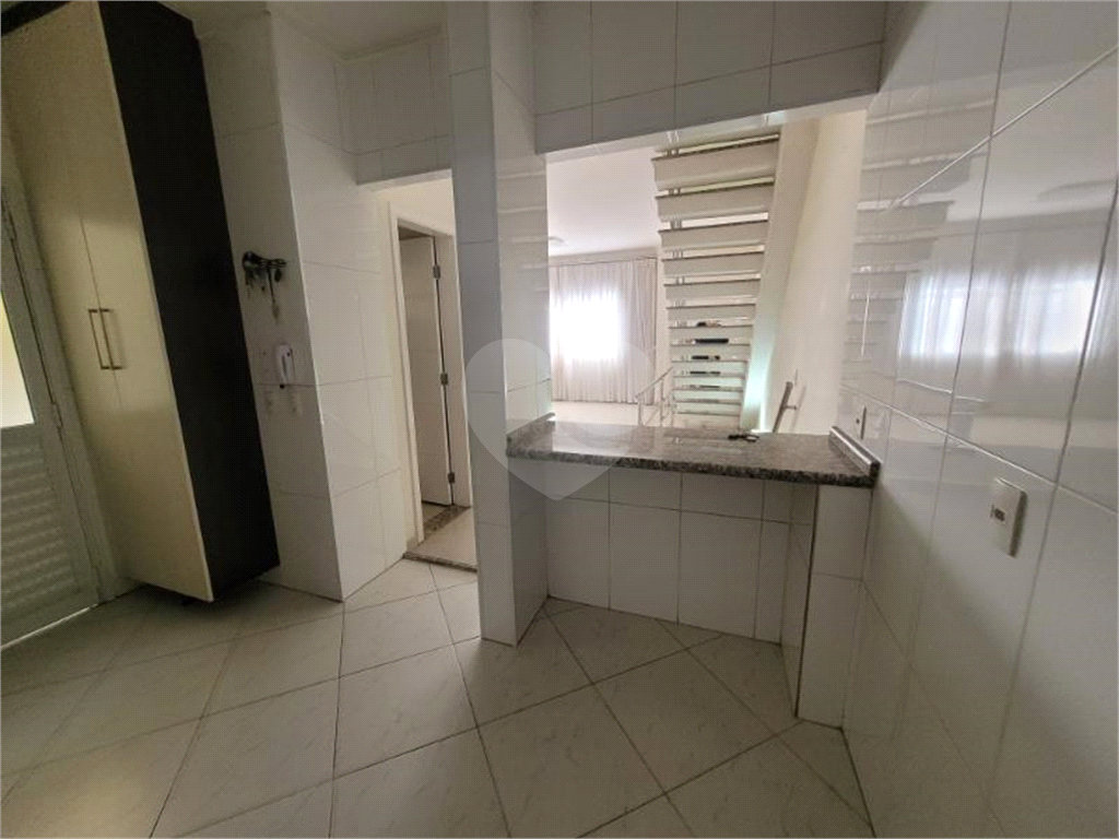 Sobrado à venda em condomínio fechado na Água Fria – 130 m² 