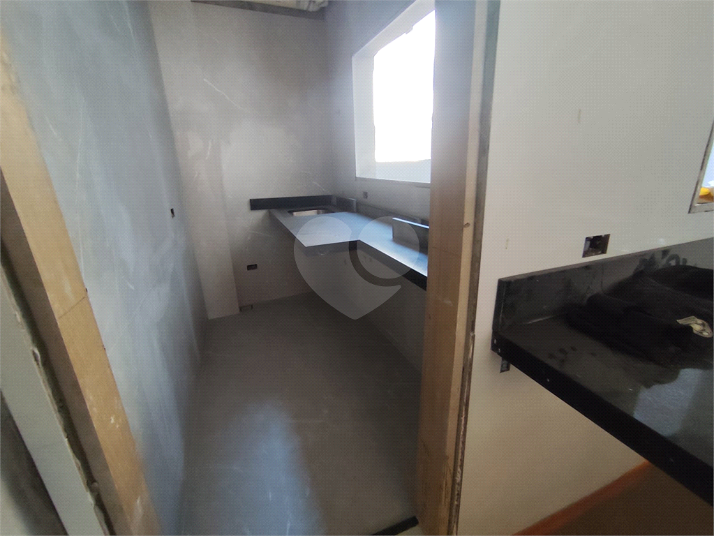 Sobrado Santa Teresinha, 2 suítes, 2 vagas