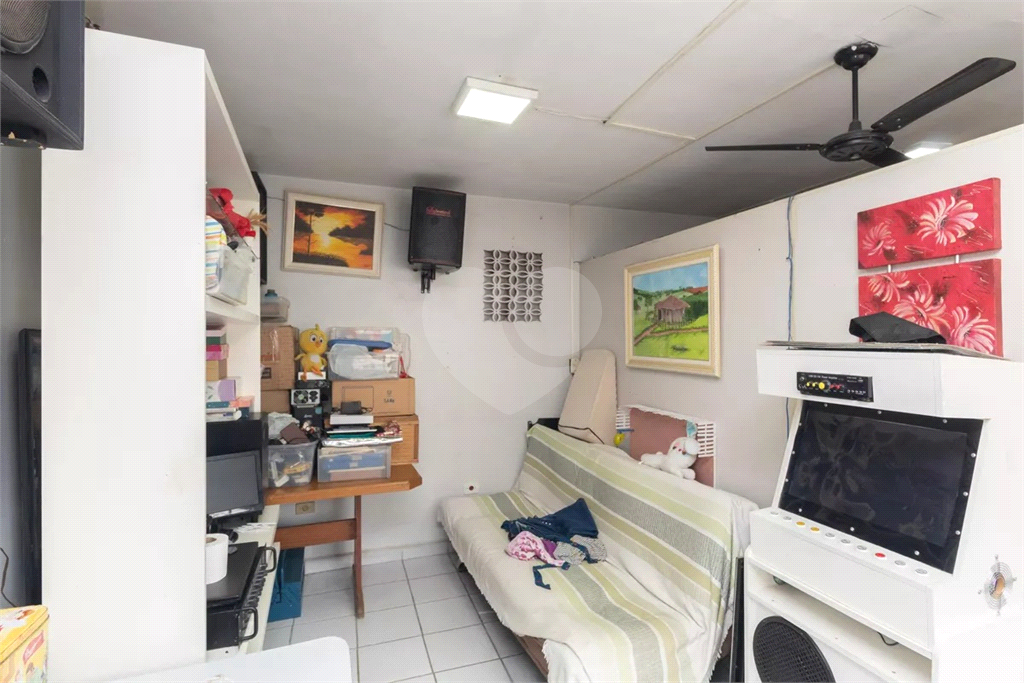 Sobrado à venda com 3 dormitórios e churrasqueira no Jardim Brasil – 130m² | 2 vagas