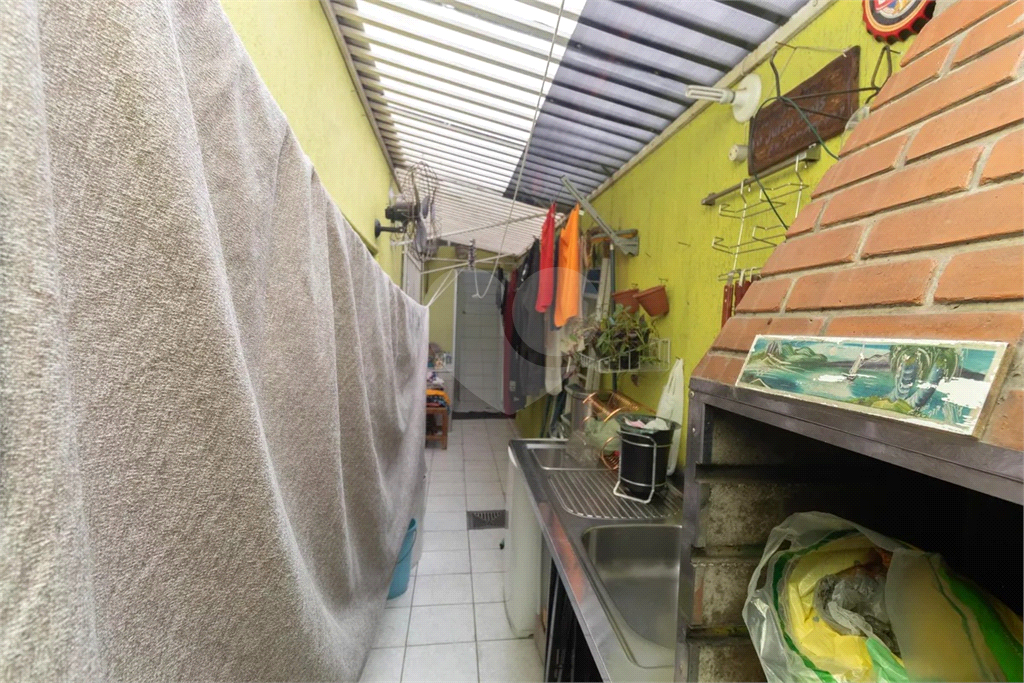 Sobrado à venda com 3 dormitórios e churrasqueira no Jardim Brasil – 130m² | 2 vagas