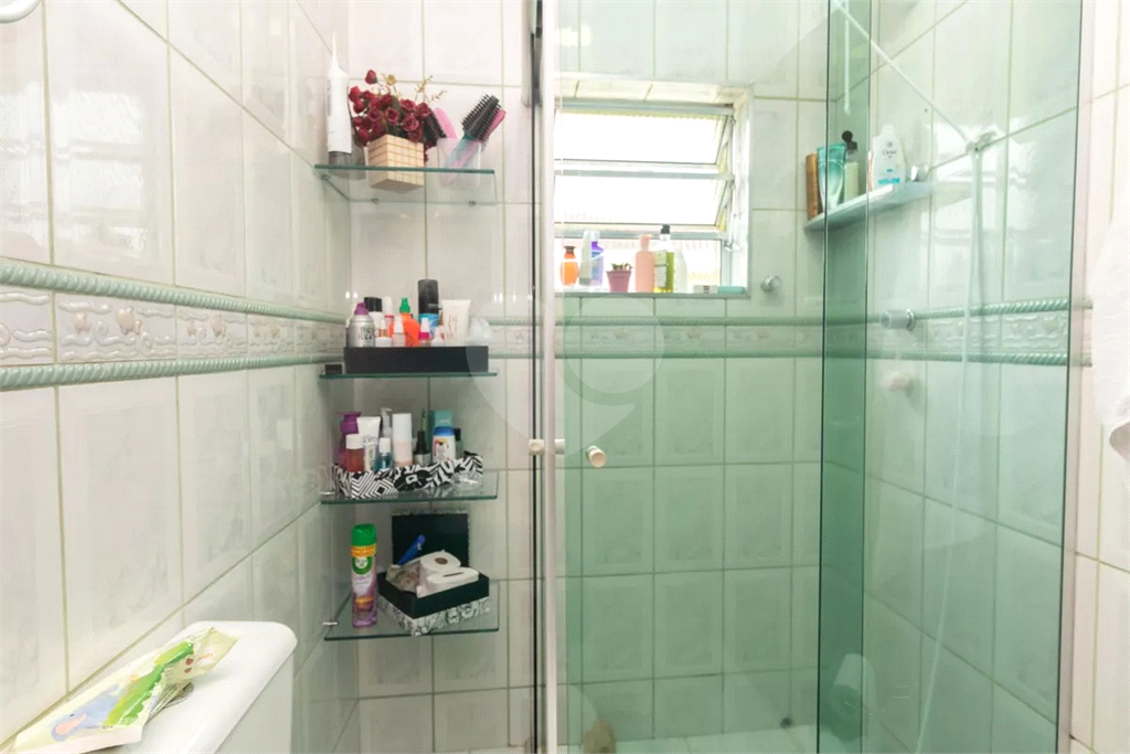 Sobrado à venda com 3 dormitórios e churrasqueira no Jardim Brasil – 130m² | 2 vagas