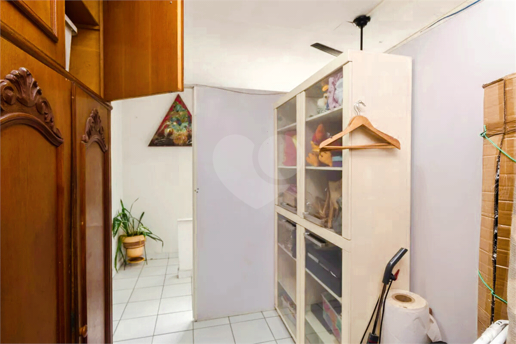 Sobrado à venda com 3 dormitórios e churrasqueira no Jardim Brasil – 130m² | 2 vagas