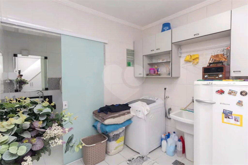 Sobrado à venda com 3 dormitórios e churrasqueira no Jardim Brasil – 130m² | 2 vagas