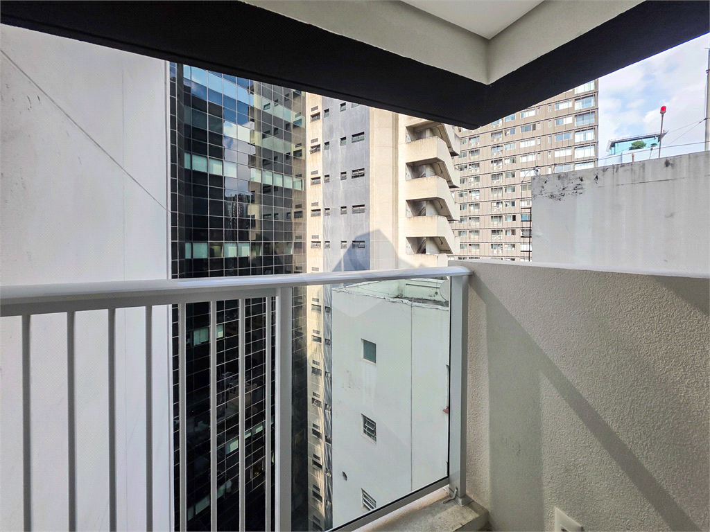 Apartamento Studio - Pinheiros - 1 Quarto - Venda / Compra - Próximo ao Metrô