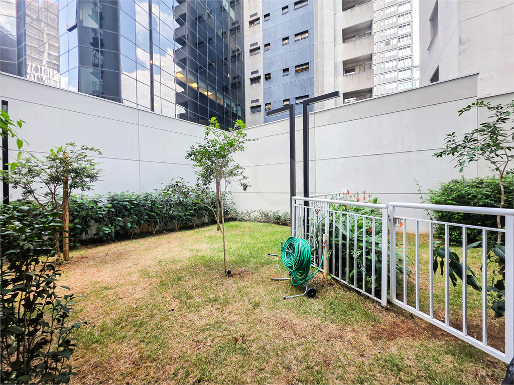 Apartamento Studio - Pinheiros - 1 Quarto - Venda / Compra - Próximo ao Metrô