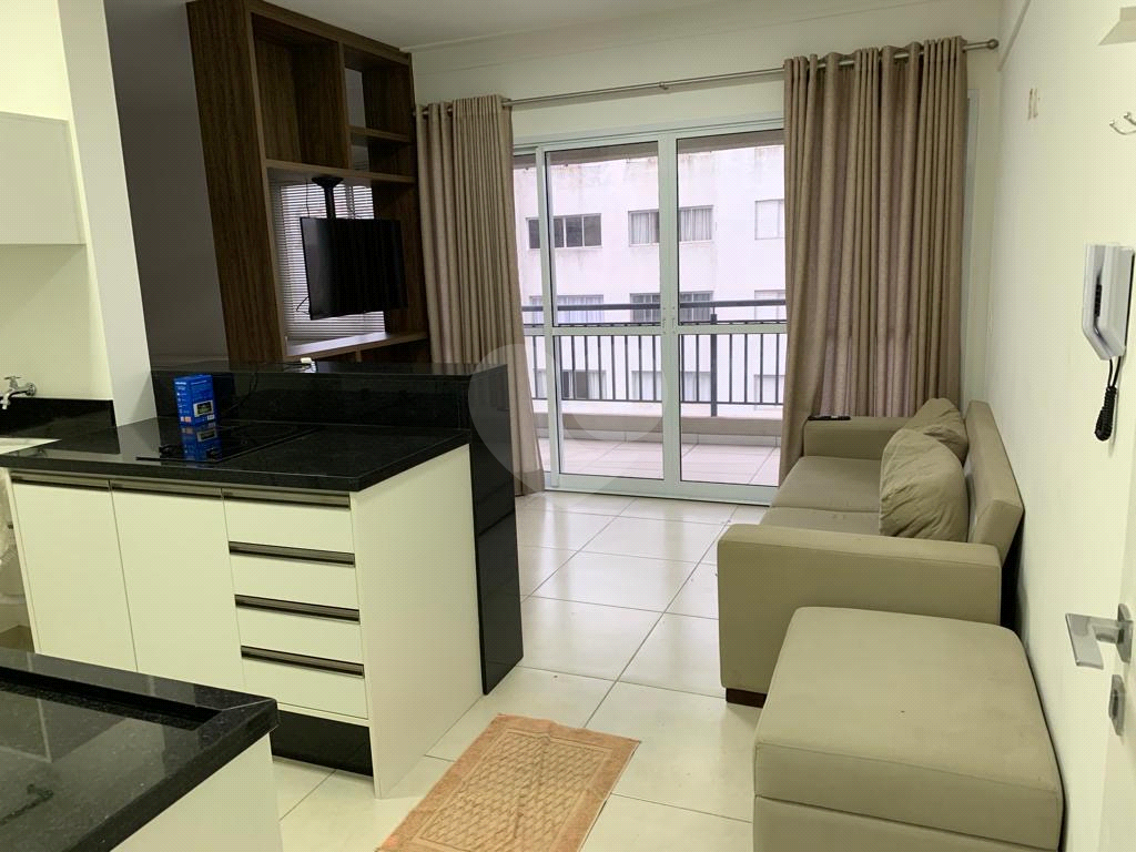 APARTAMENTO em SANTANA