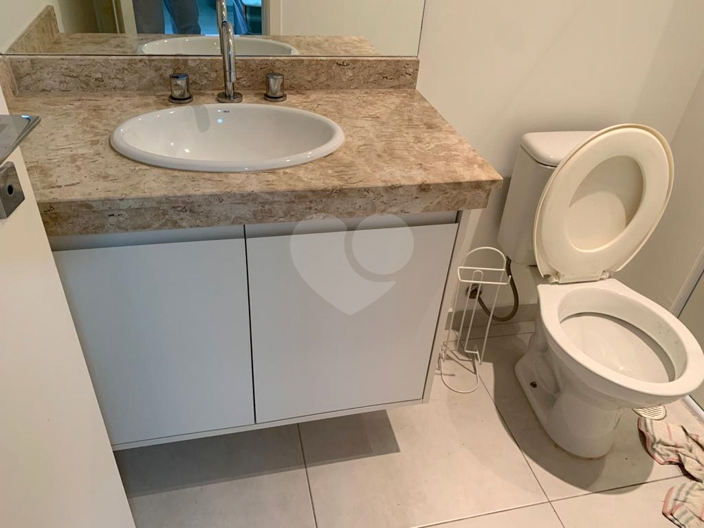 APARTAMENTO em SANTANA