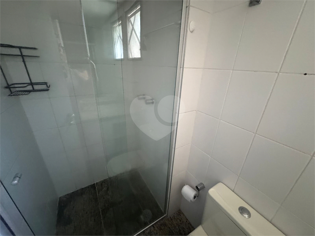 Apartamento à venda em Pinheiros com 2 quartos (1 suíte), 90m², varanda integrada, condomínio com lazer – Casa Pinheiros