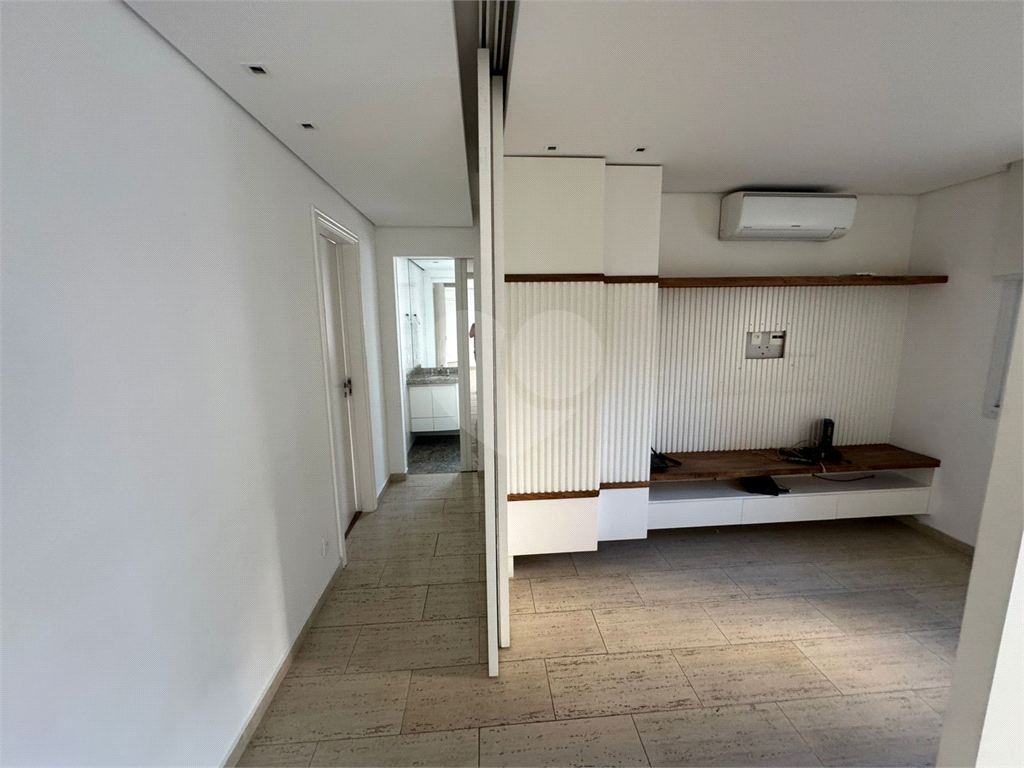 Apartamento à venda em Pinheiros com 2 quartos (1 suíte), 90m², varanda integrada, condomínio com lazer – Casa Pinheiros