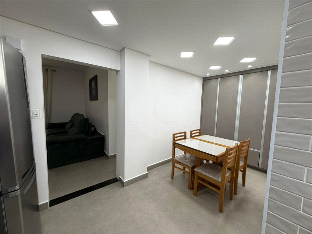 Apartamento reformado com 2 quartos no Mandaqui