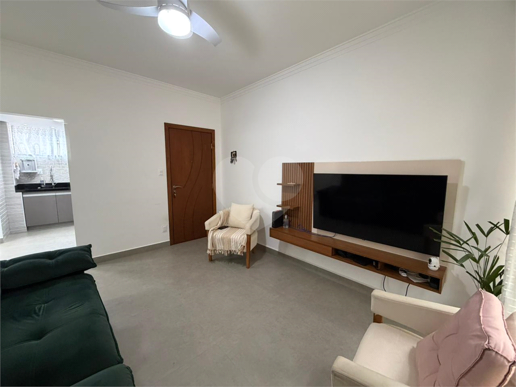 Apartamento reformado com 2 quartos no Mandaqui