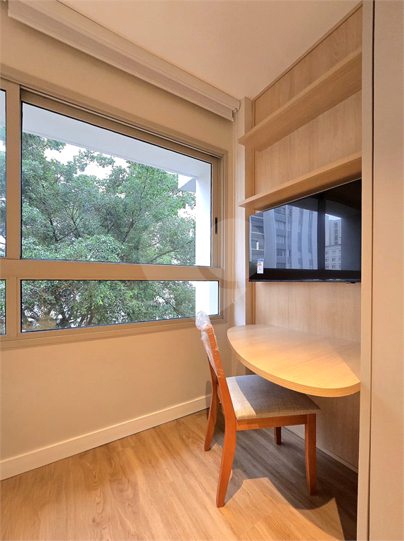 Studio Frente 21m² Mobiliado Pinheiros 200m Metrô