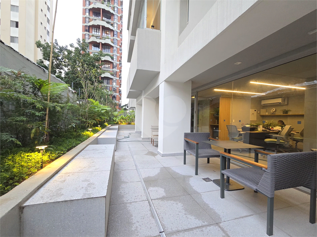 Studio Frente 21m² Mobiliado Pinheiros 200m Metrô