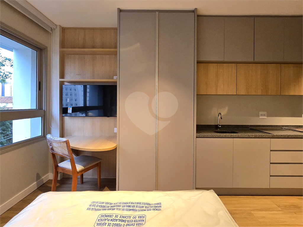 Studio Frente 21m² Mobiliado Pinheiros 200m Metrô