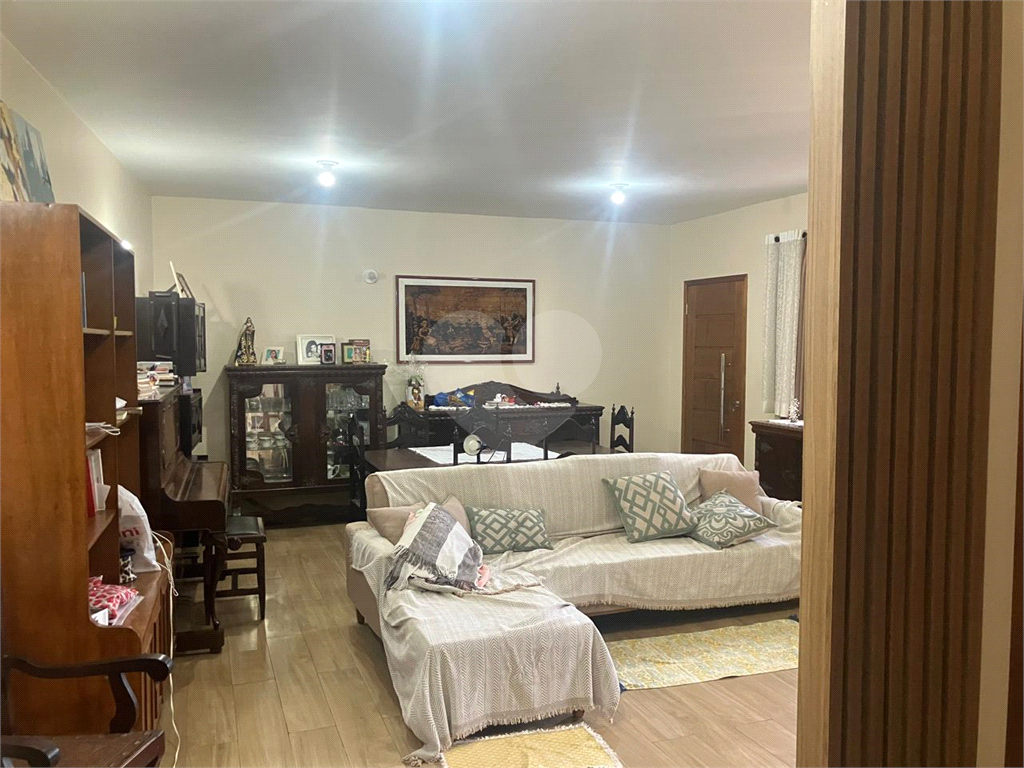 TERRENO COM 3 CASAS - LOCALIZAÇÃO PRIVILEGIADA - RUA MARIQUINHA VIANA - SANTANA