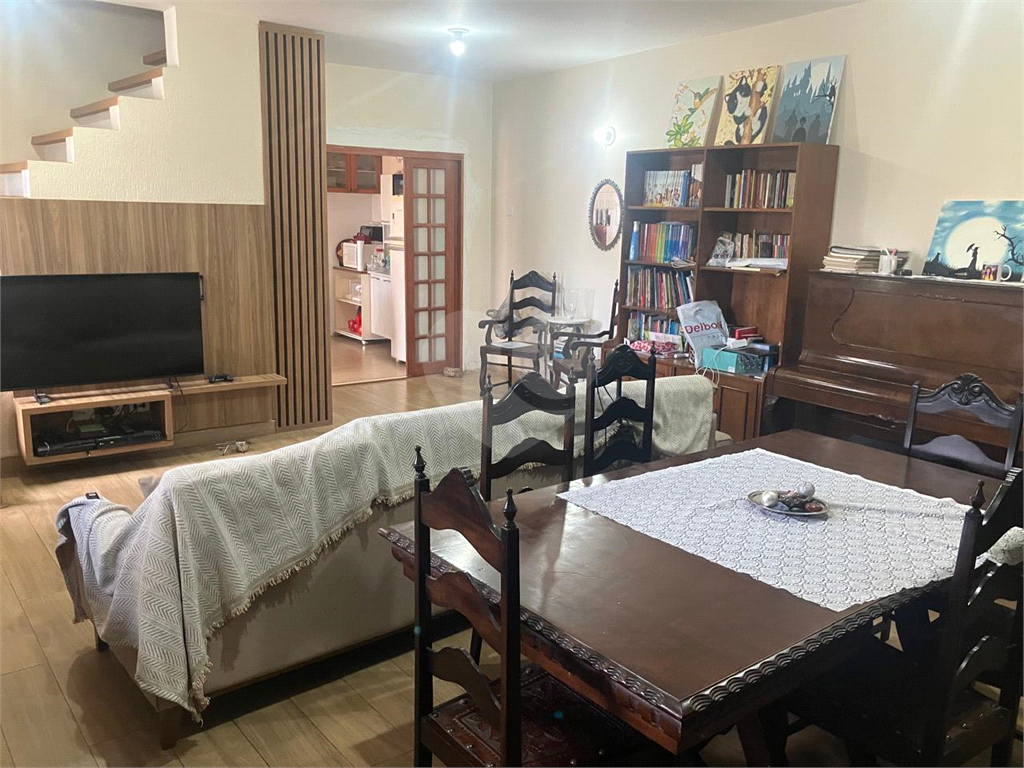 TERRENO COM 3 CASAS - LOCALIZAÇÃO PRIVILEGIADA - RUA MARIQUINHA VIANA - SANTANA