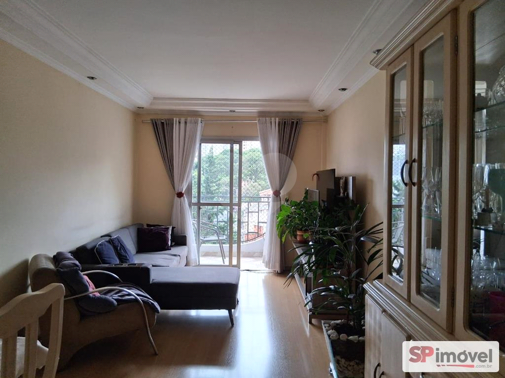 APARTAMENTO em SANTANA