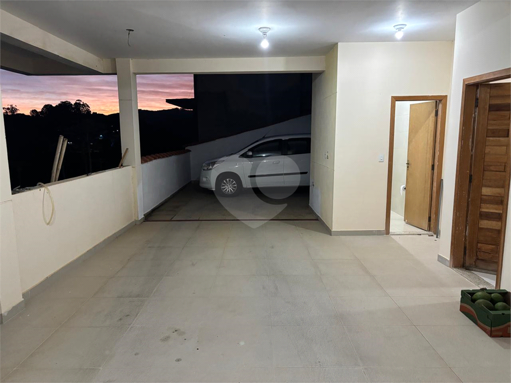 Sobrado com 3 suítes, piscina e espaço gourmet completo