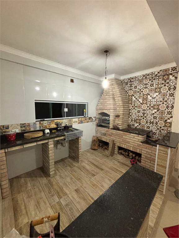 Sobrado com 3 suítes, piscina e espaço gourmet completo