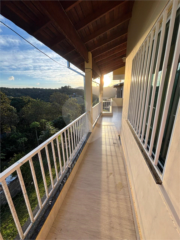 Sobrado com 3 suítes, piscina e espaço gourmet completo