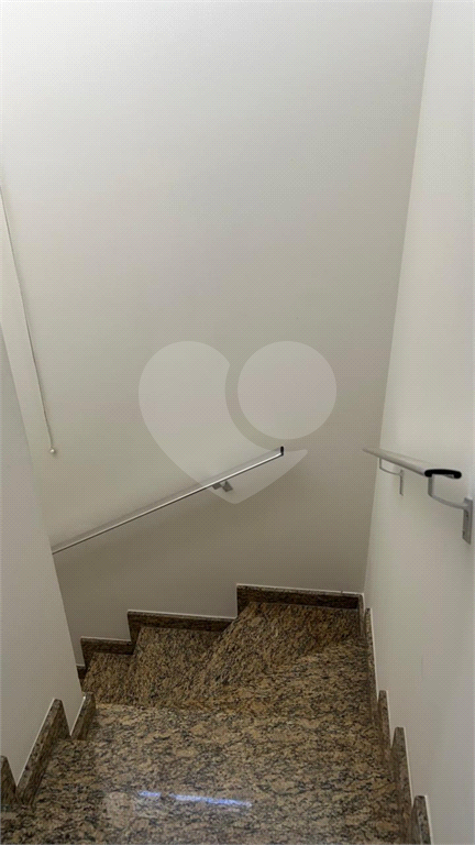 Venda e locção - Casa no Parque das Nações; 3 dorms com suíte; closet; varanda; hidro; churrasqueira; 255m²