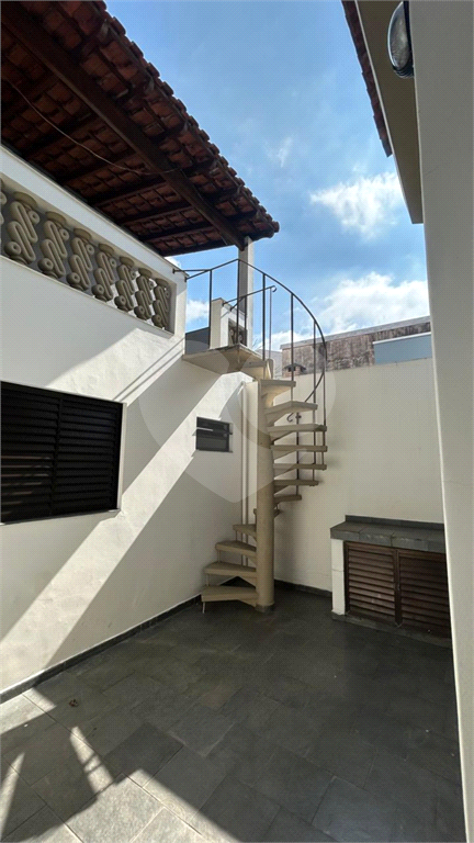 Venda e locção - Casa no Parque das Nações; 3 dorms com suíte; closet; varanda; hidro; churrasqueira; 255m²