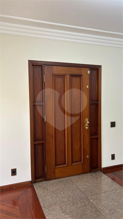 Venda e locção - Casa no Parque das Nações; 3 dorms com suíte; closet; varanda; hidro; churrasqueira; 255m²