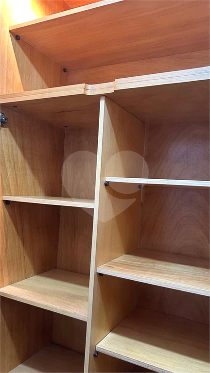 Venda e locção - Casa no Parque das Nações; 3 dorms com suíte; closet; varanda; hidro; churrasqueira; 255m²