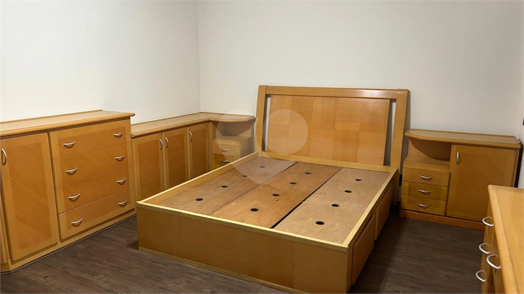 Venda e locção - Casa no Parque das Nações; 3 dorms com suíte; closet; varanda; hidro; churrasqueira; 255m²