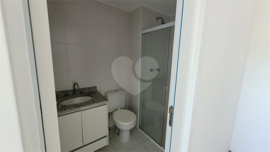 APARTAMENTO COM VARANDA