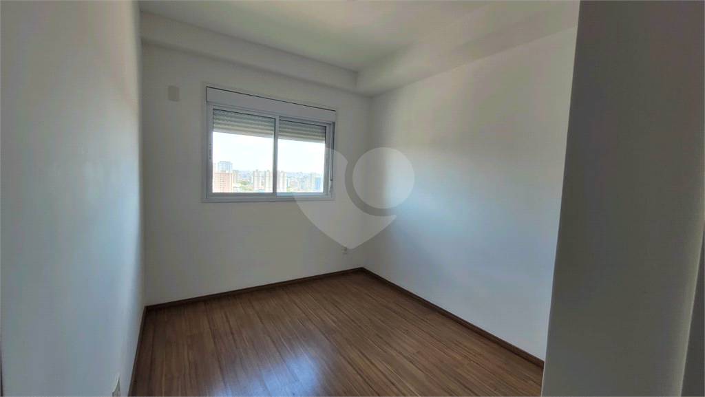 APARTAMENTO COM VARANDA