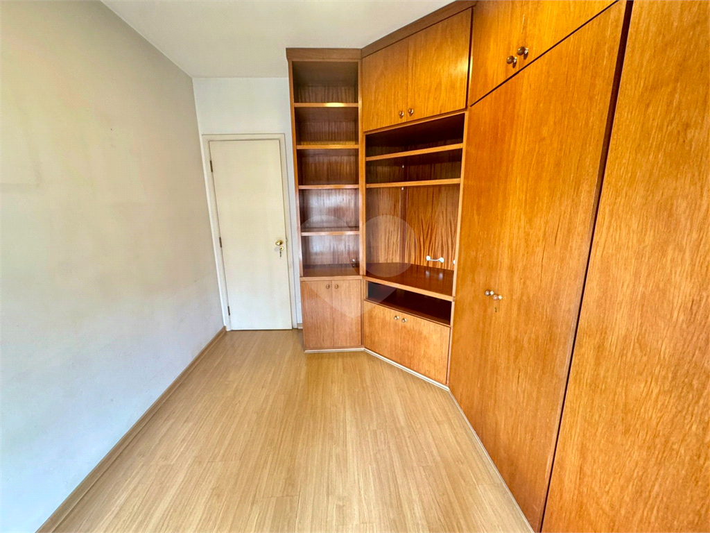 Apartamento 4 quartos (2 suítes) à venda em Pinheiros – 148m², 3 vagas, próximo ao metrô Fradique – lazer completo