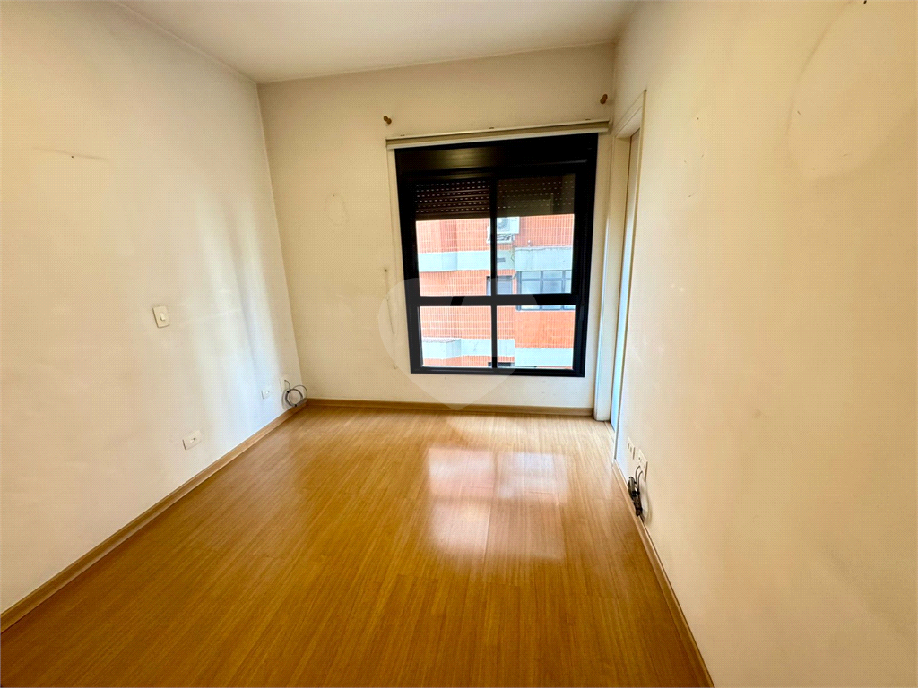 Apartamento 4 quartos (2 suítes) à venda em Pinheiros – 148m², 3 vagas, próximo ao metrô Fradique – lazer completo