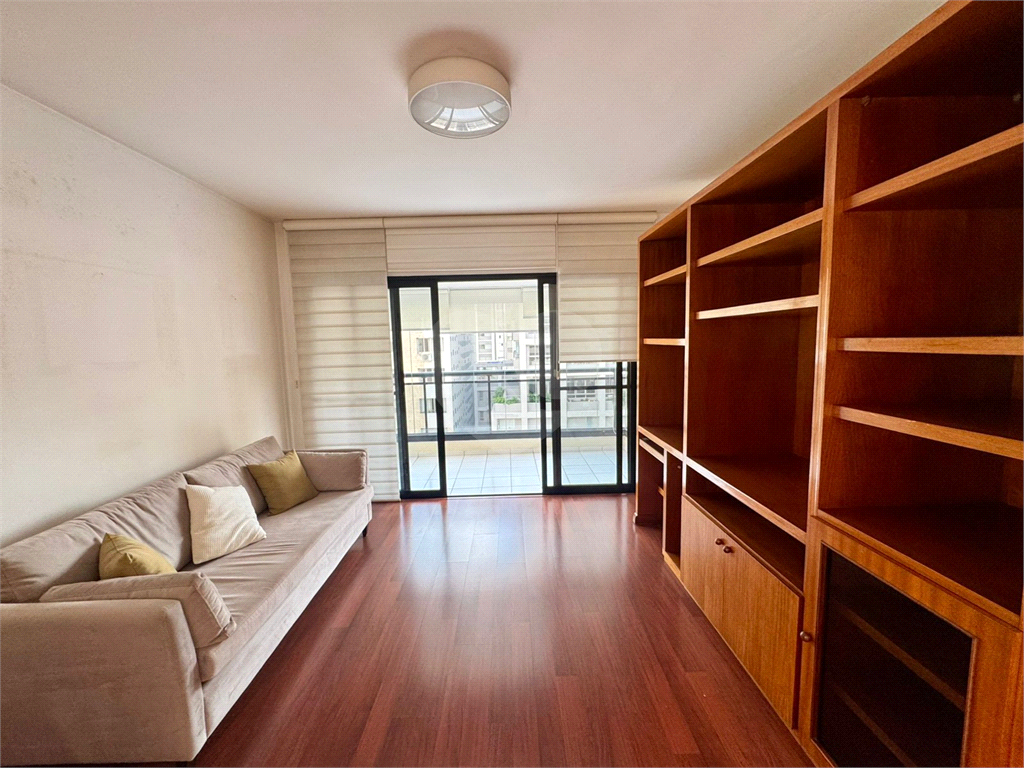 Apartamento 4 quartos (2 suítes) à venda em Pinheiros – 148m², 3 vagas, próximo ao metrô Fradique – lazer completo