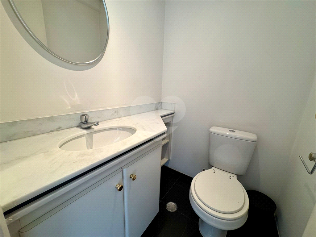 Apartamento 4 quartos (2 suítes) à venda em Pinheiros – 148m², 3 vagas, próximo ao metrô Fradique – lazer completo