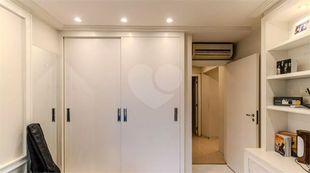 Apartamento à venda com 136m², 4 quartos e 2 vagas
