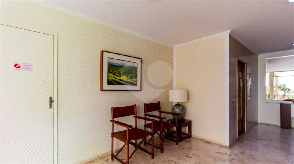 Apartamento à venda com 136m², 4 quartos e 2 vagas