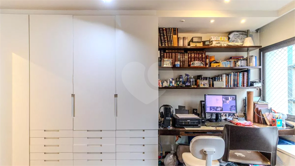 Apartamento à venda com 136m², 4 quartos e 2 vagas