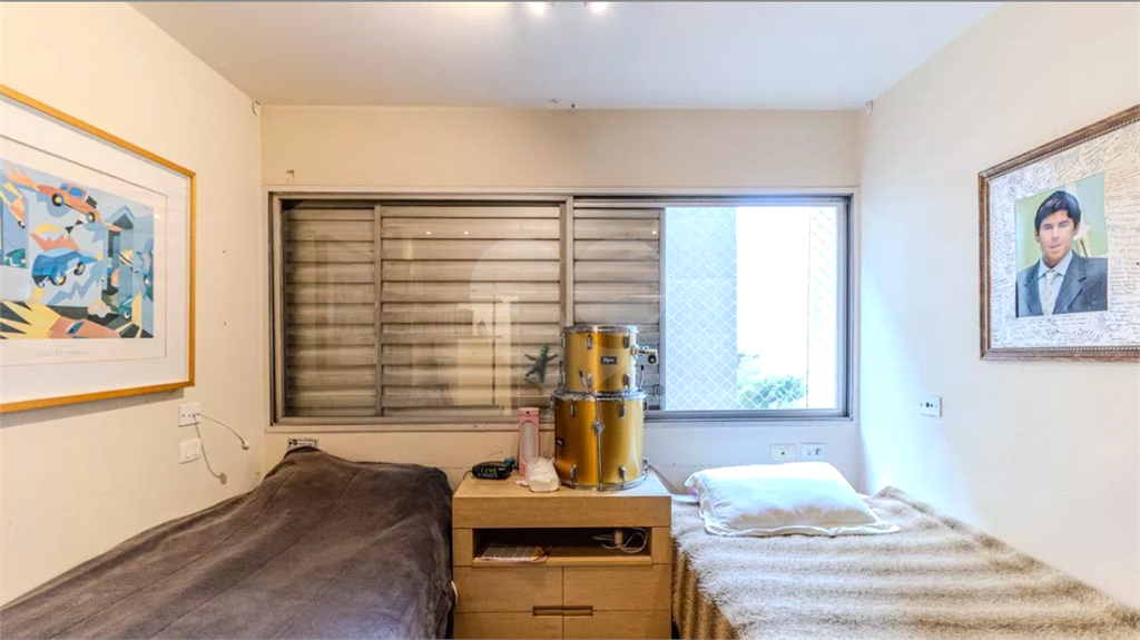 Apartamento à venda com 136m², 4 quartos e 2 vagas