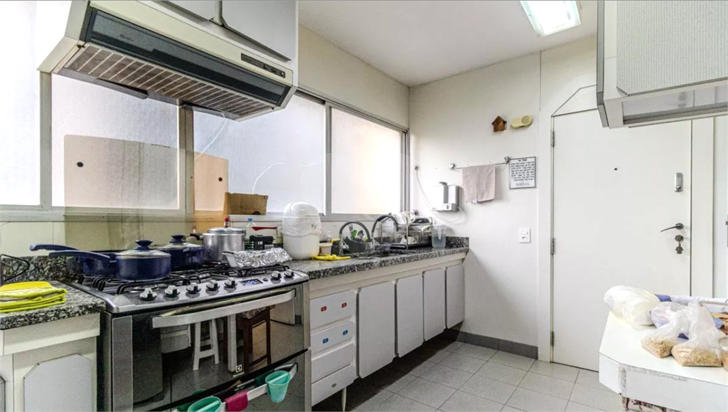 Apartamento à venda com 136m², 4 quartos e 2 vagas
