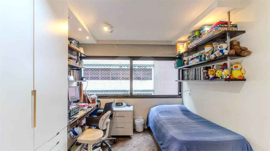 Apartamento à venda com 136m², 4 quartos e 2 vagas