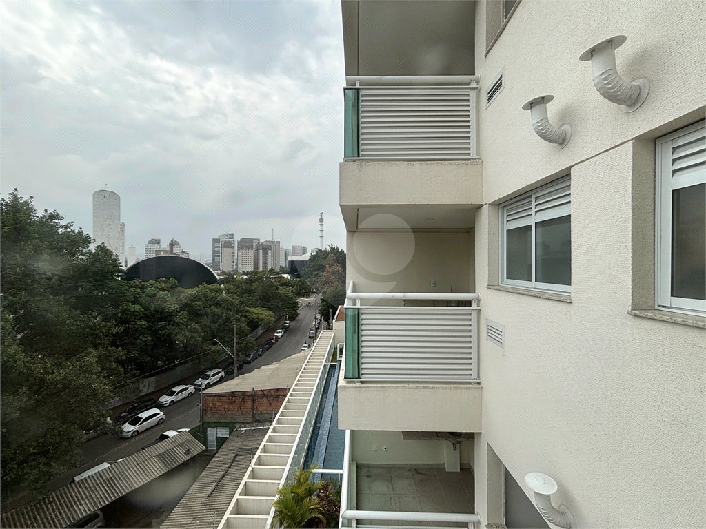 Apartamento com 2 dormitórios e 1 vaga próximo metrô Barra Funda