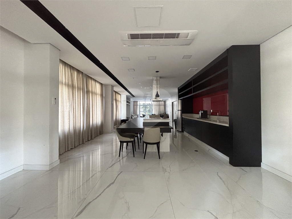 Apartamento com 2 dormitórios e 1 vaga próximo metrô Barra Funda