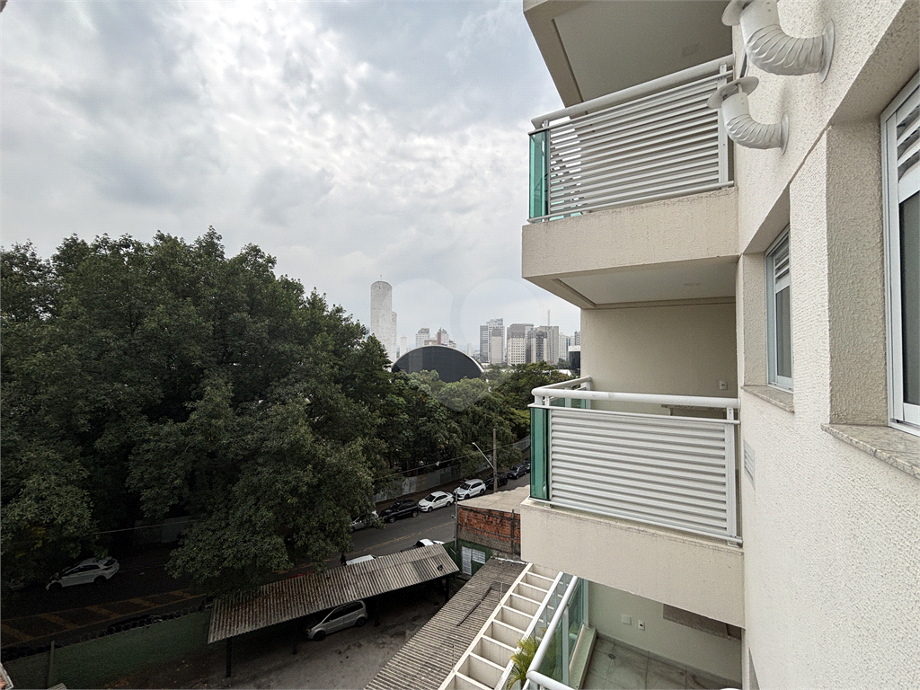 Apartamento com 2 dormitórios e 1 vaga próximo metrô Barra Funda