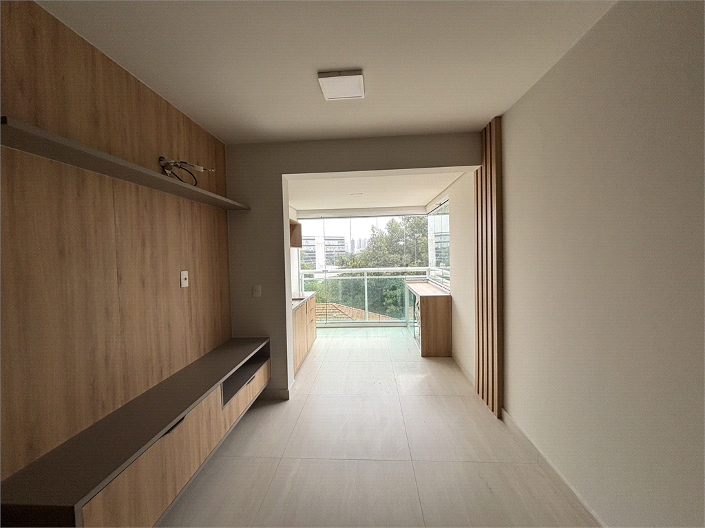 Apartamento com 2 dormitórios e 1 vaga próximo metrô Barra Funda